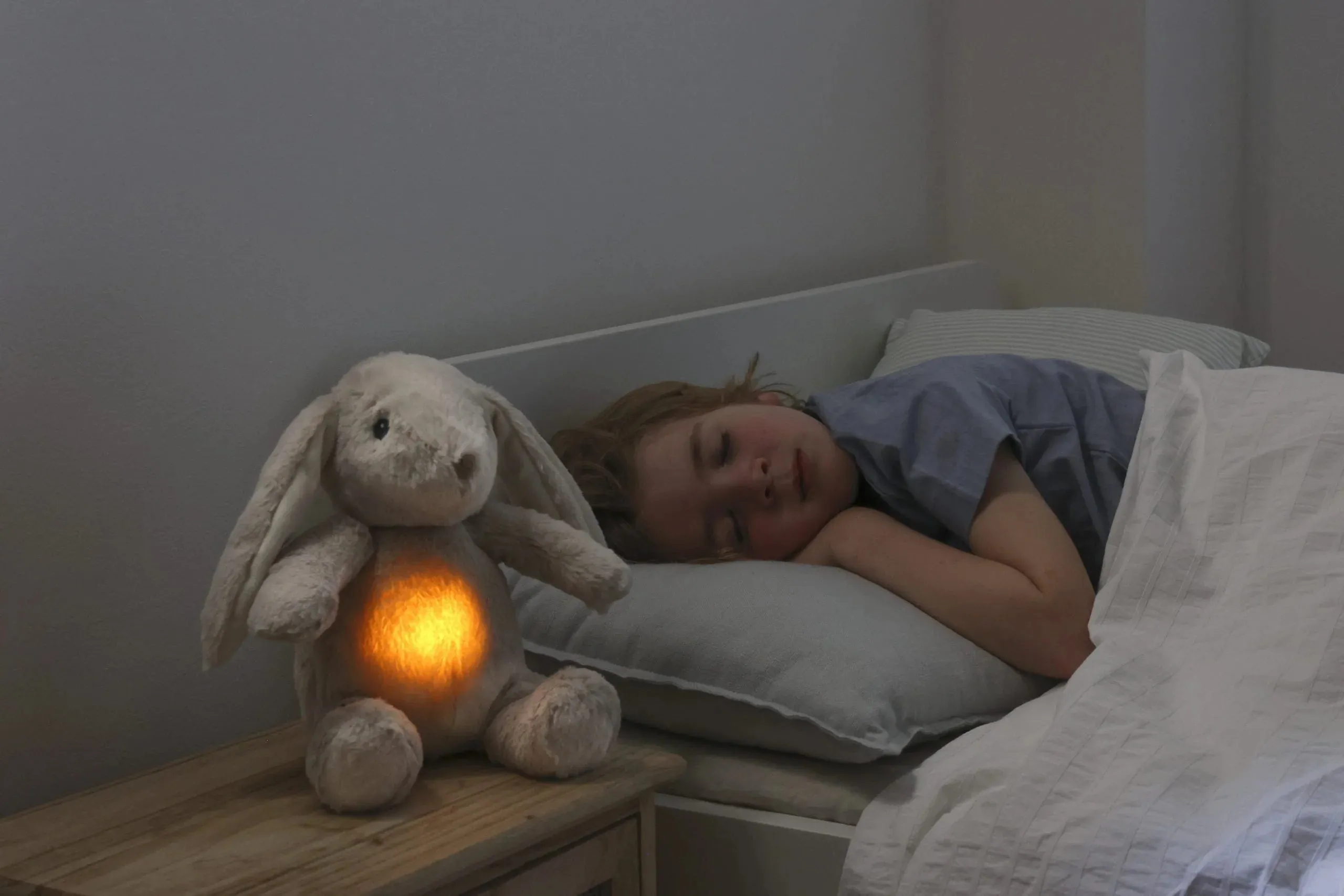 Cloud.B LoveLight™ Buddies - Billy Bunny™