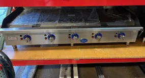 Globe GG60TG 60" Countertop Gas Griddle with Thermostatic Controls - Demo Unit