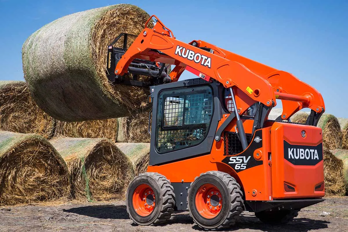Kubota SSV65 Wheeled Skid Steer Loader 64HP