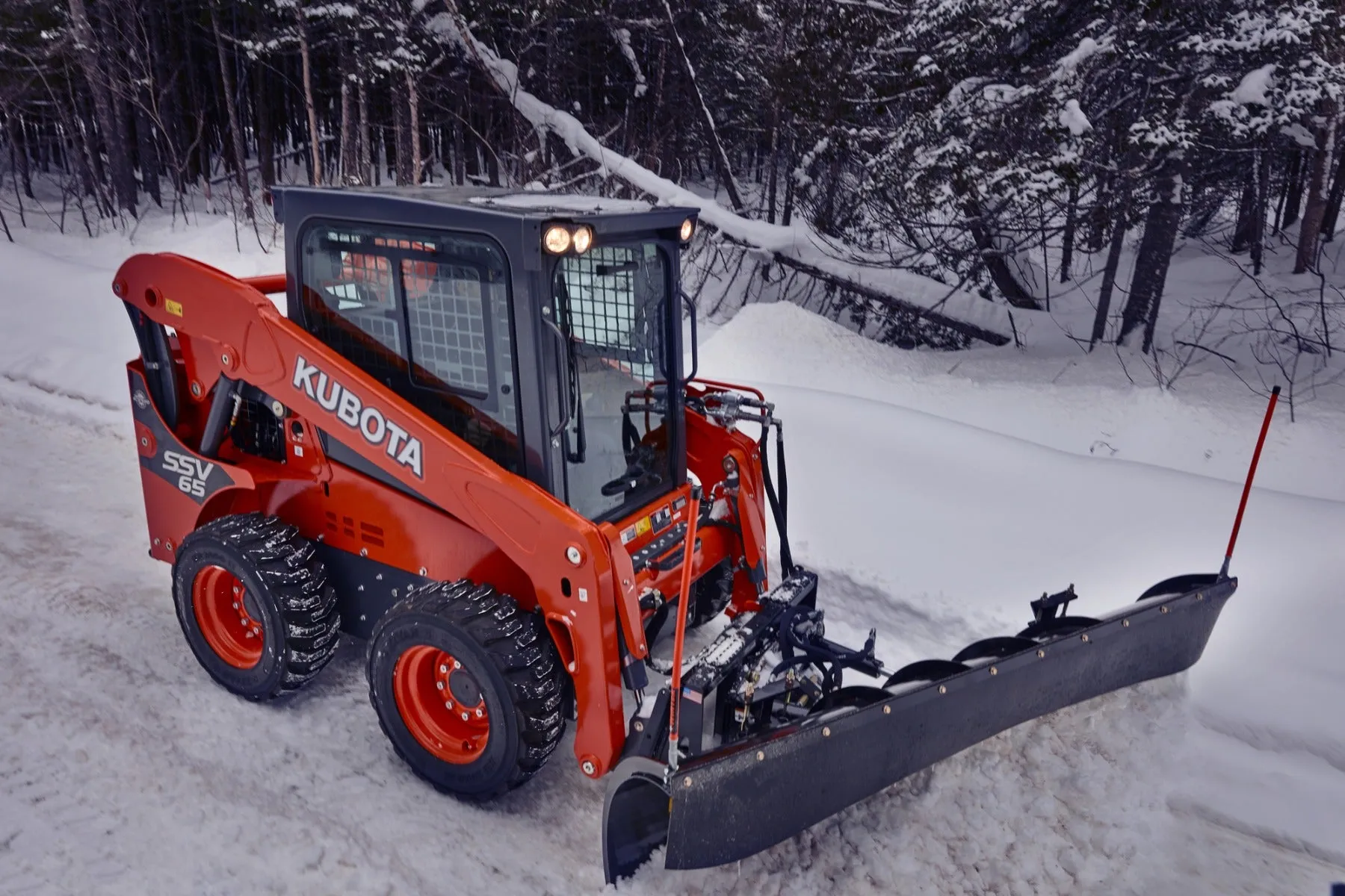 Kubota SSV65 Wheeled Skid Steer Loader 64HP