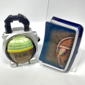 [LOOSE] Kamen Rider Gaim: DX Donguri Lockseed & Faceplate Set