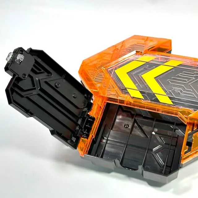 [LOOSE] Kamen Rider Gatchard : DX Gatcharge Gun (No Chemy Cards Included)