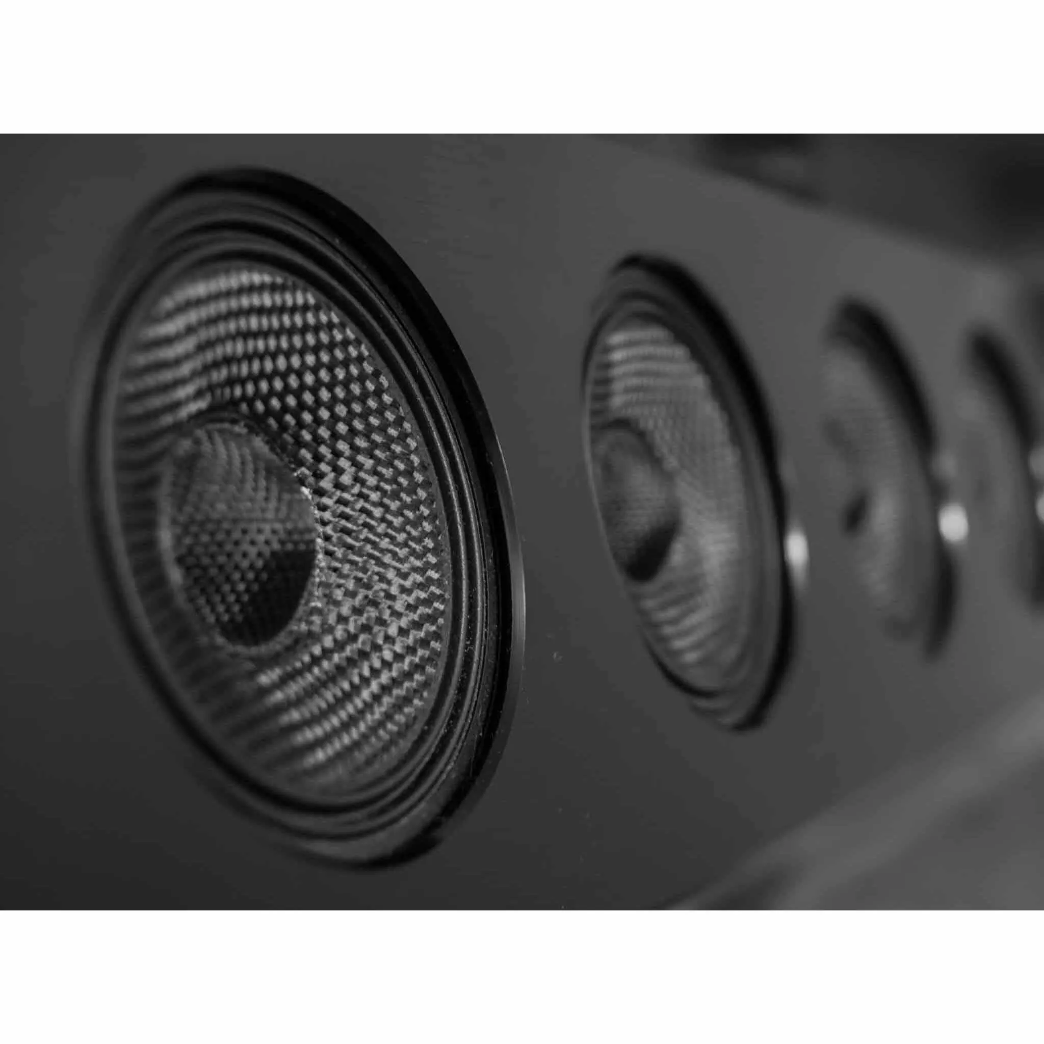 Yamaha Yas-209 Sound Bar Wireless Subwoofer and Alexa Built In
